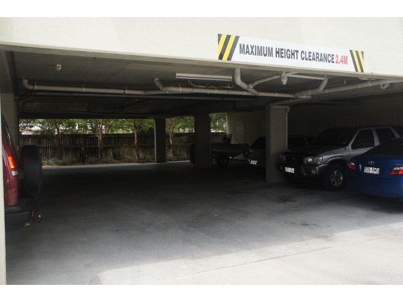 2/518 Varley Street, Yorkeys Knob QLD 4878