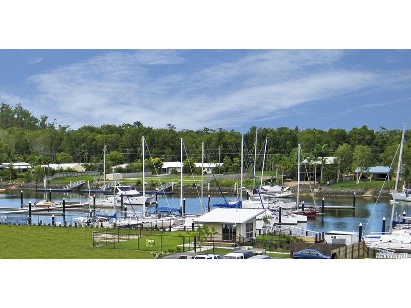 128 Harbour Drive, Trinity Park QLD 4879