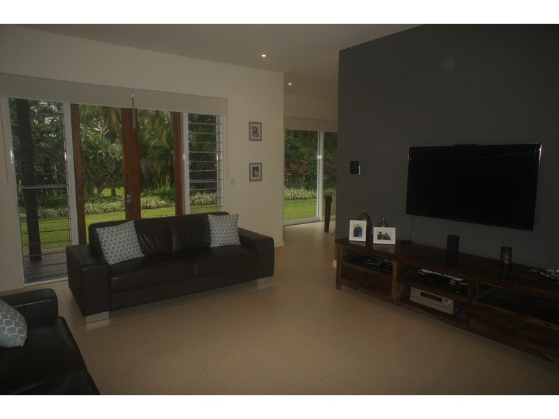 10 Ramsey Close, Kewarra Beach QLD 4879