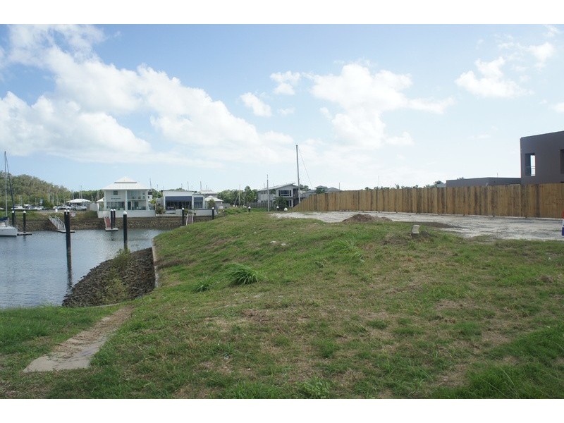 14 Ragamuffin Qy, Trinity Park QLD 4879