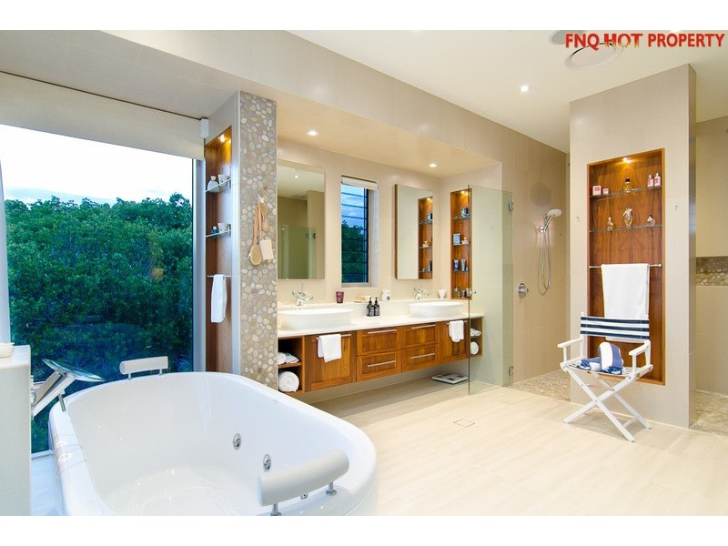 134 HARBOUR DRIVE, Trinity Park QLD 4879