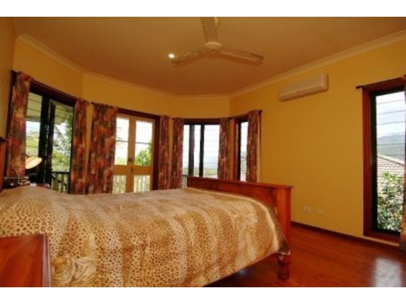 12 CROWSNEST TERRACE, Trinity Beach QLD 4879