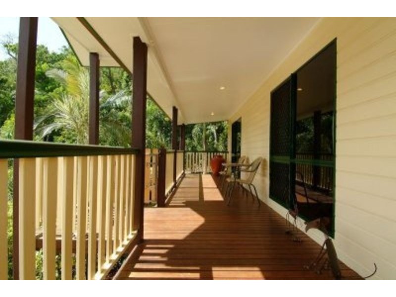 12 CROWSNEST TERRACE, Trinity Beach QLD 4879