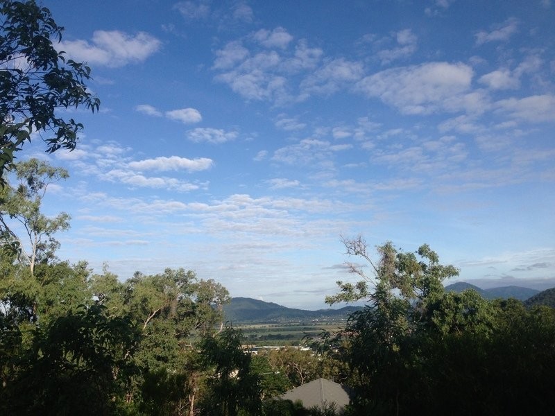 5-7  Tranquil Place, Smithfield QLD 4878