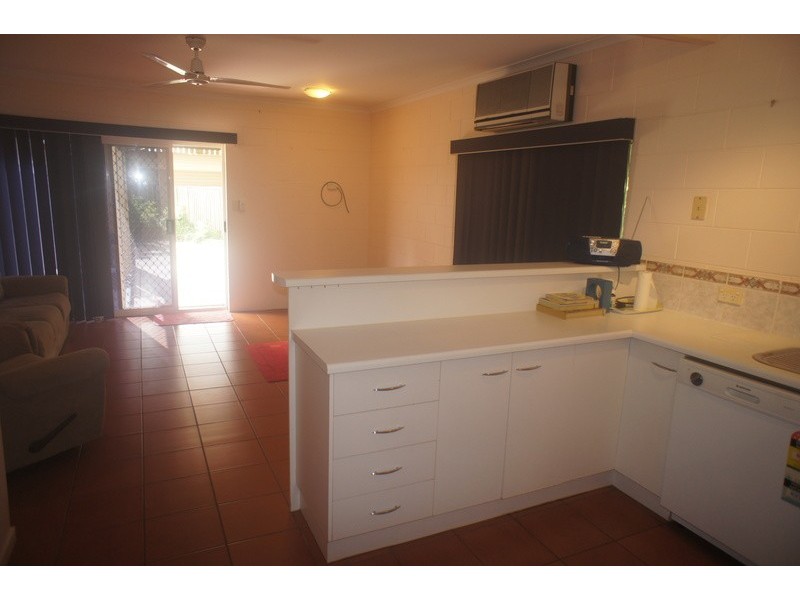 9/3-5  Tenni St, Redlynch QLD 4870