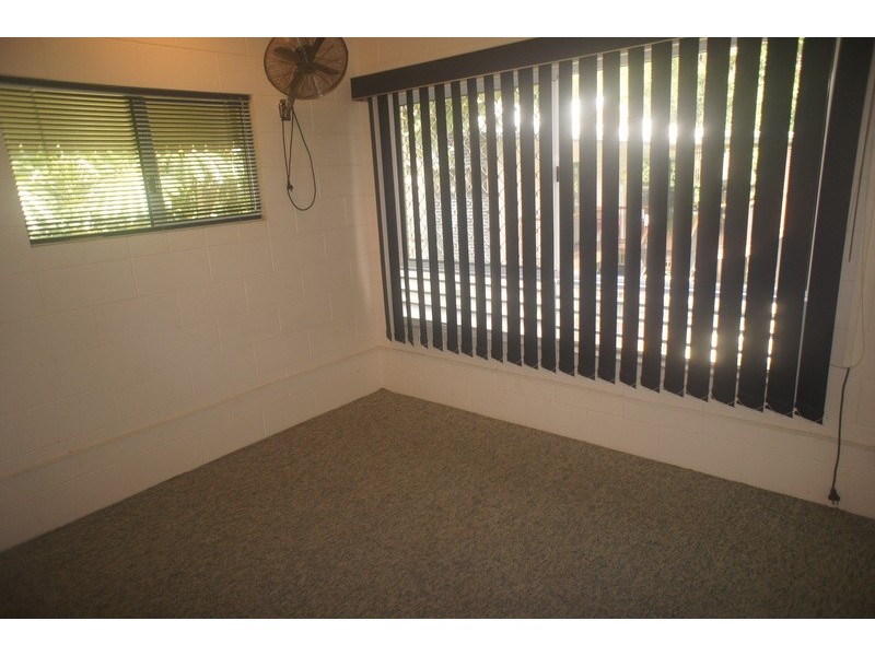 9/3-5  Tenni St, Redlynch QLD 4870