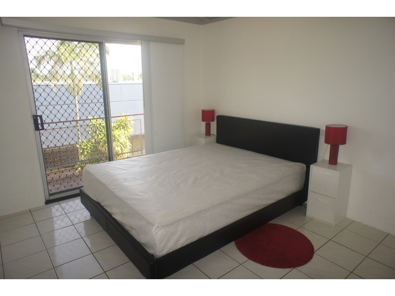 28/324 Sheridan Street, Cairns North QLD 4870