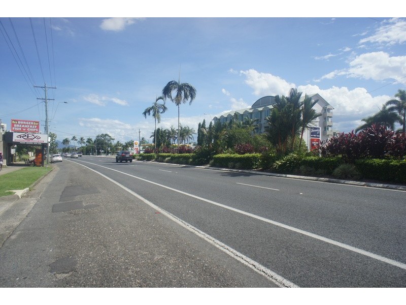 28/324 Sheridan Street, Cairns North QLD 4870