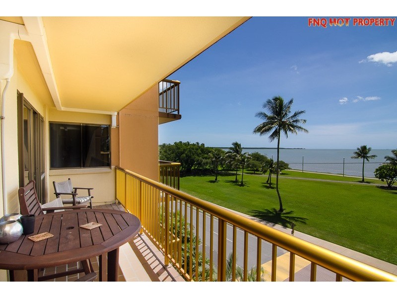 17/249 Esplanade, Cairns North QLD 4870
