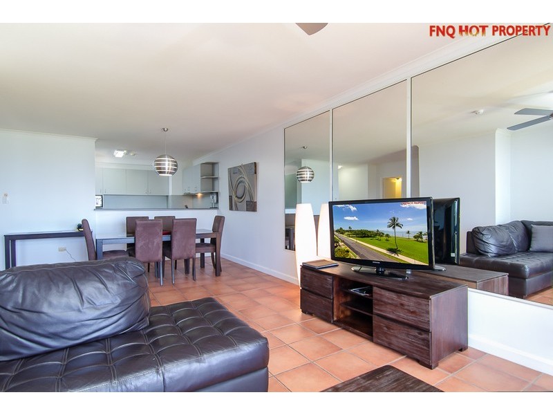 17/249 Esplanade, Cairns North QLD 4870