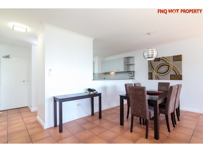 17/249 Esplanade, Cairns North QLD 4870