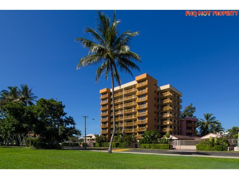 17/249 Esplanade, Cairns North QLD 4870