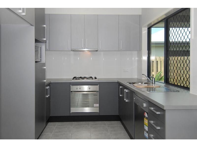 14A VETIVER ST, Trinity Park QLD 4879