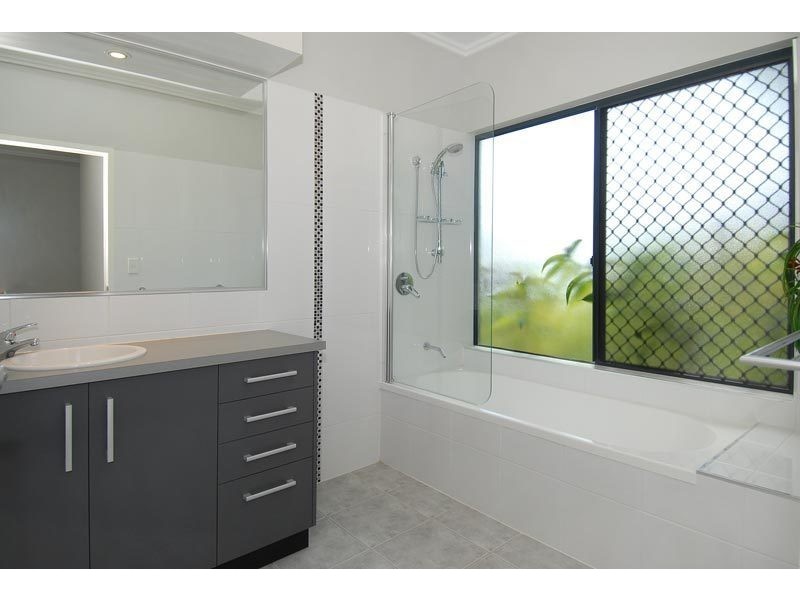 14A VETIVER ST, Trinity Park QLD 4879