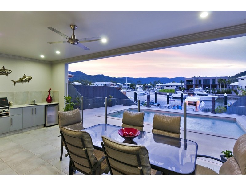 125 Harbour Drive, Trinity Park QLD 4879