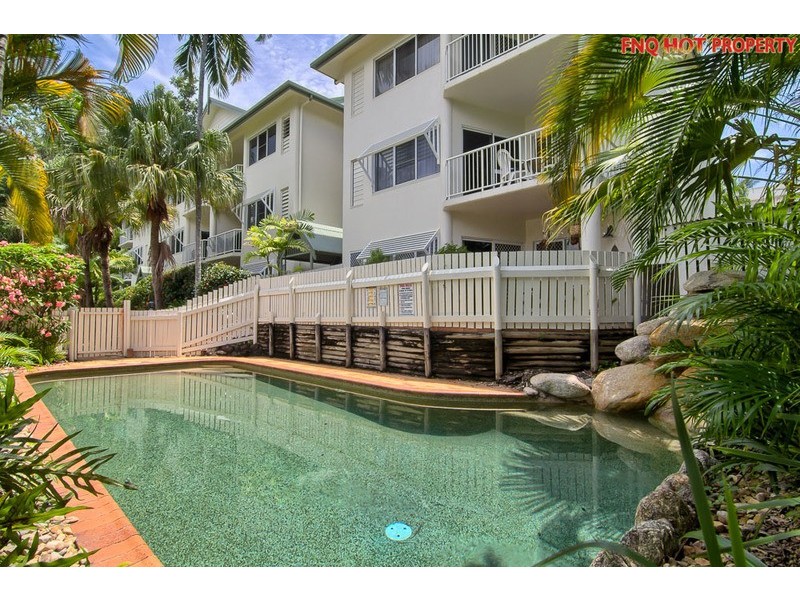1/98-100 Moore Street, Trinity Beach QLD 4879