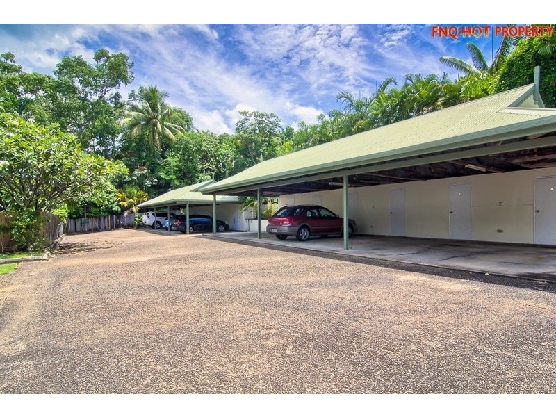 1/98-100 Moore Street, Trinity Beach QLD 4879