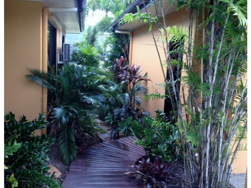 18 Royal Palm Avenue Port Hinchinbrook, Cardwell QLD 4849