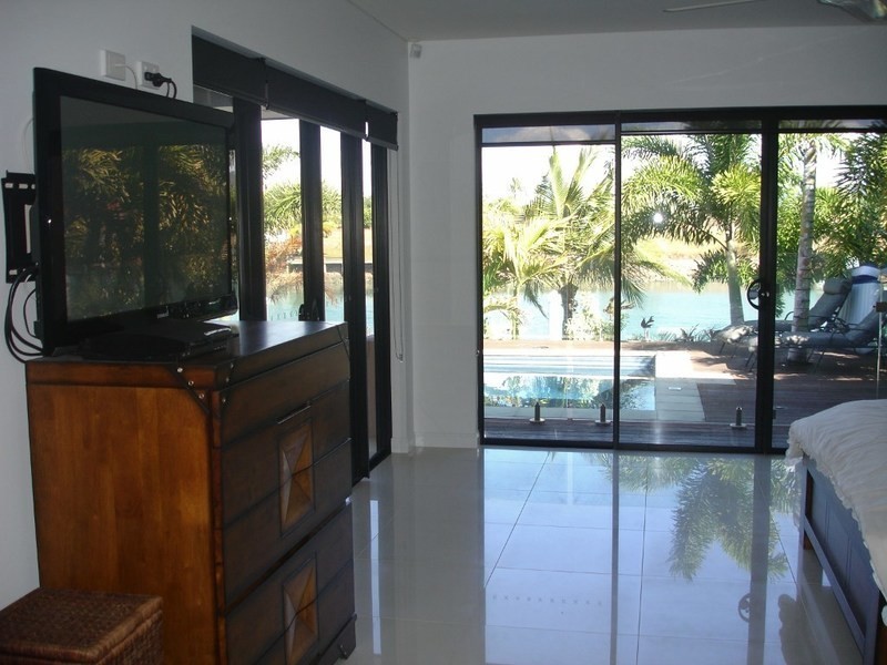 18 Royal Palm Avenue Port Hinchinbrook, Cardwell QLD 4849