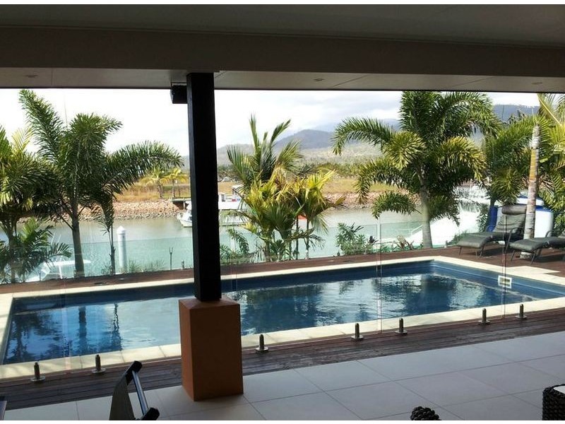 18 Royal Palm Avenue Port Hinchinbrook, Cardwell QLD 4849