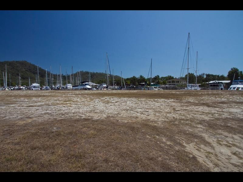 8 Marina Qy, Trinity Park QLD 4879