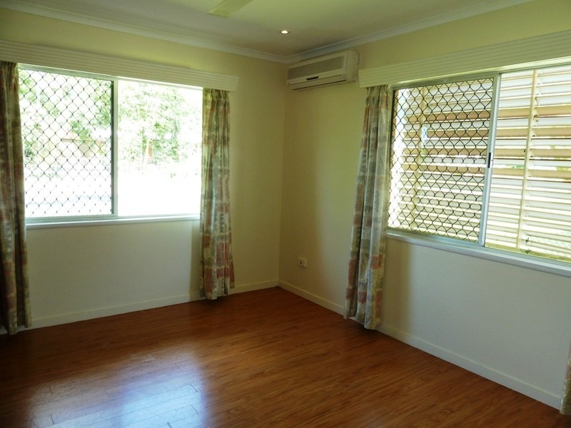 40  Karwin St, Bayview Heights QLD 4868