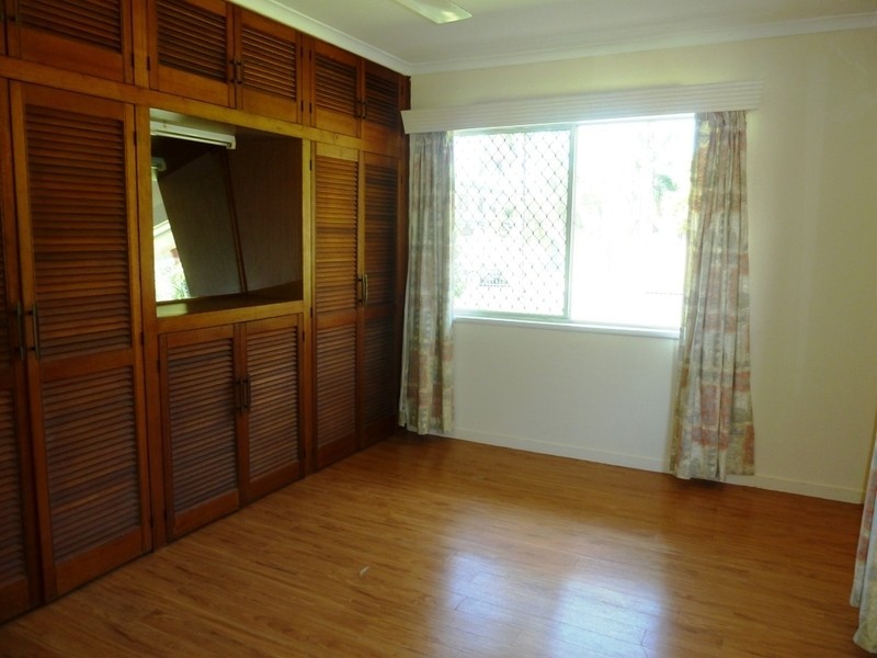 40  Karwin St, Bayview Heights QLD 4868