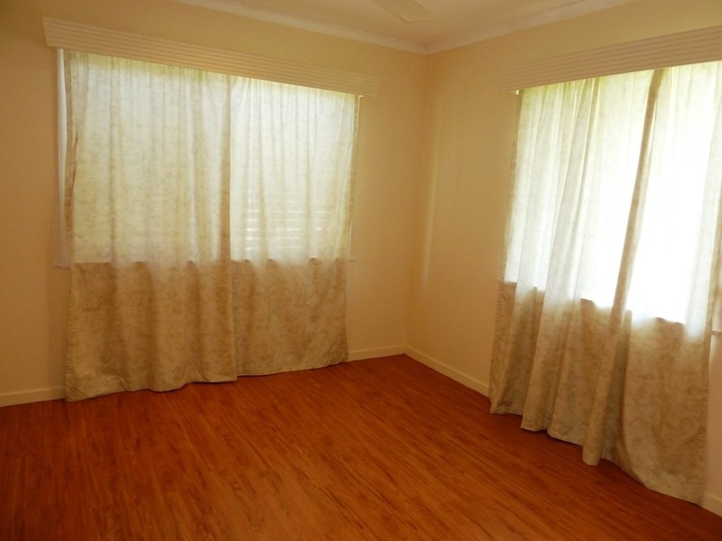 40  Karwin St, Bayview Heights QLD 4868