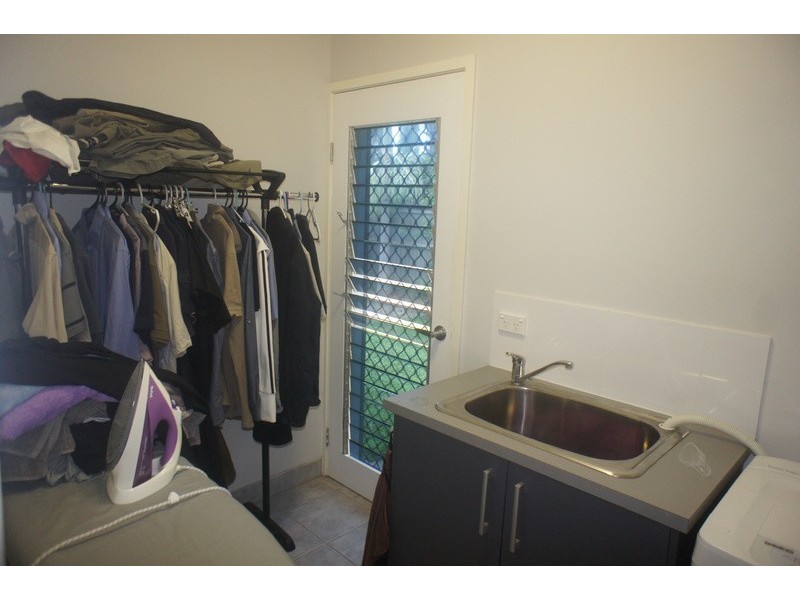 14B Vetiver St, Trinity Park QLD 4879