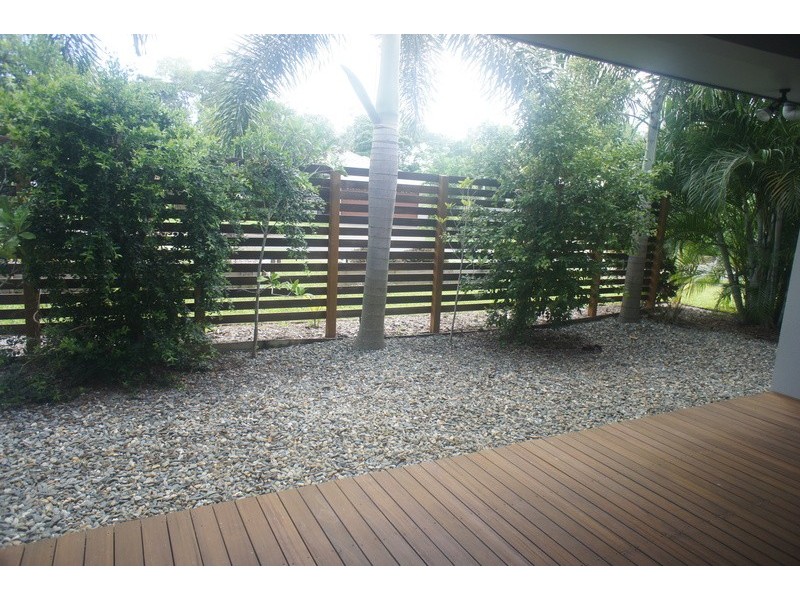 14B Vetiver St, Trinity Park QLD 4879