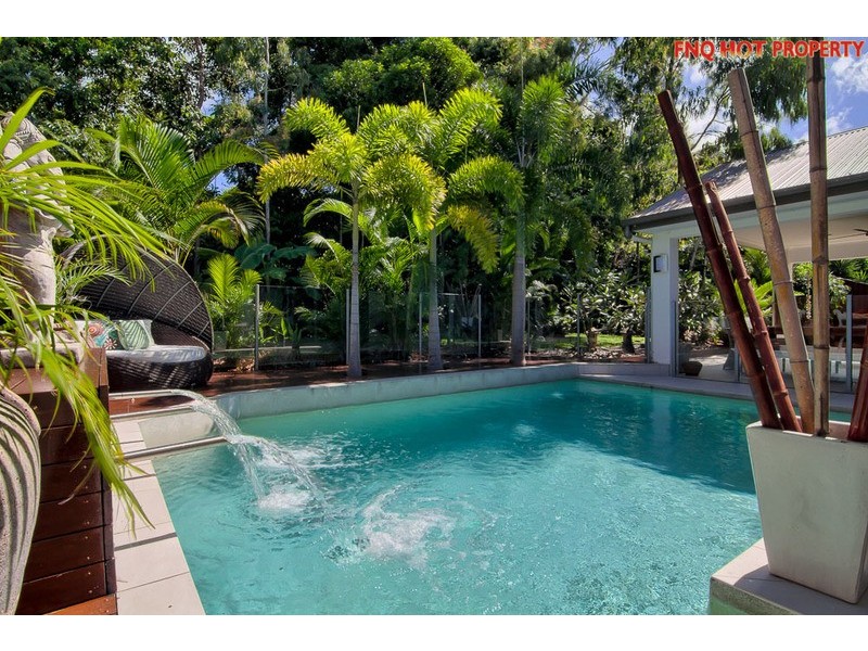 31 MULLER St, Palm Cove QLD 4879