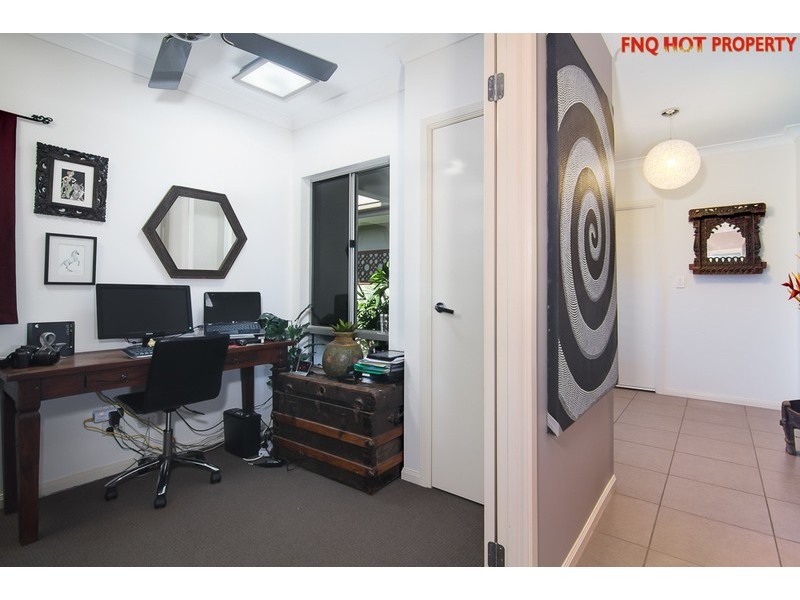 31 MULLER St, Palm Cove QLD 4879