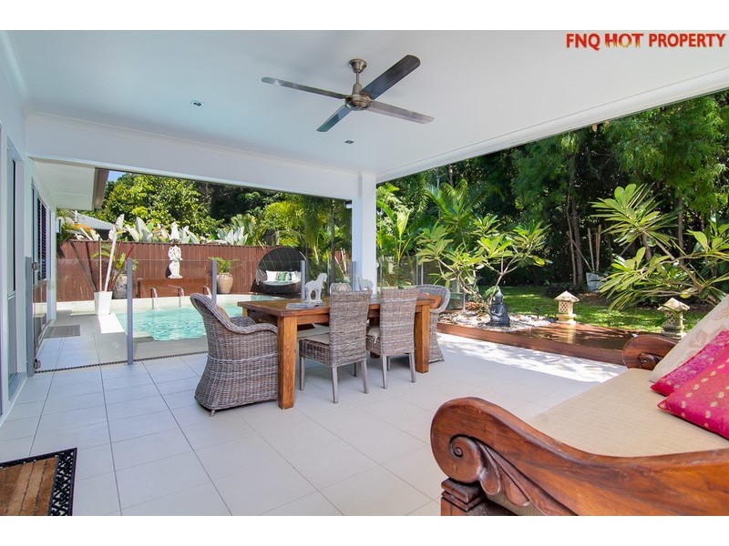 31 MULLER St, Palm Cove QLD 4879