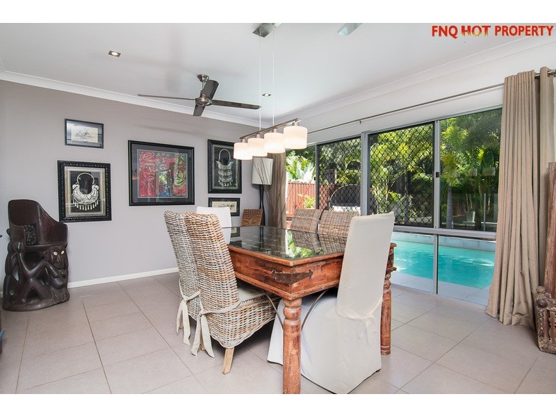 31 MULLER St, Palm Cove QLD 4879