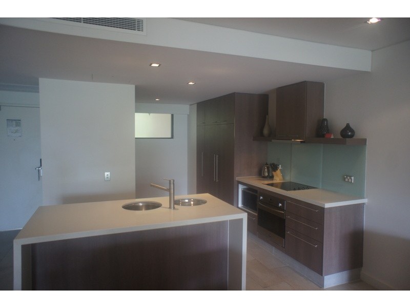 316/5 Triton st, Palm Cove QLD 4879