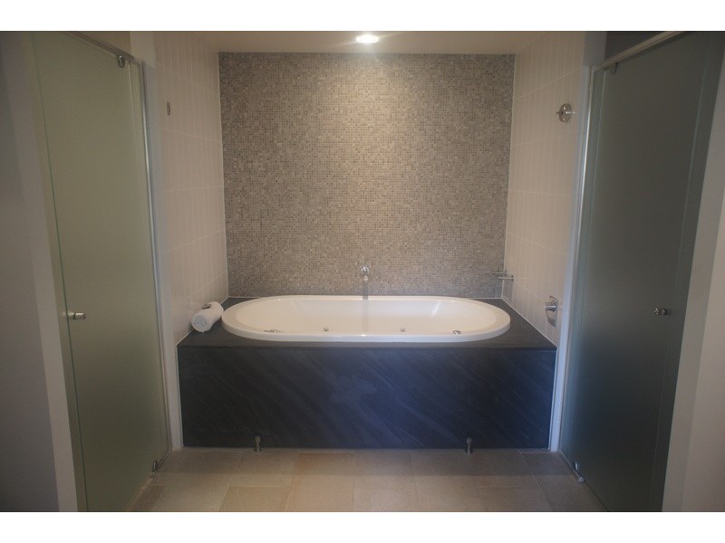 316/5 Triton st, Palm Cove QLD 4879