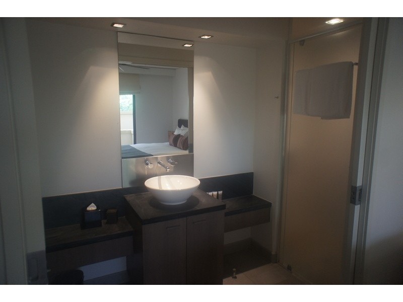 316/5 Triton st, Palm Cove QLD 4879