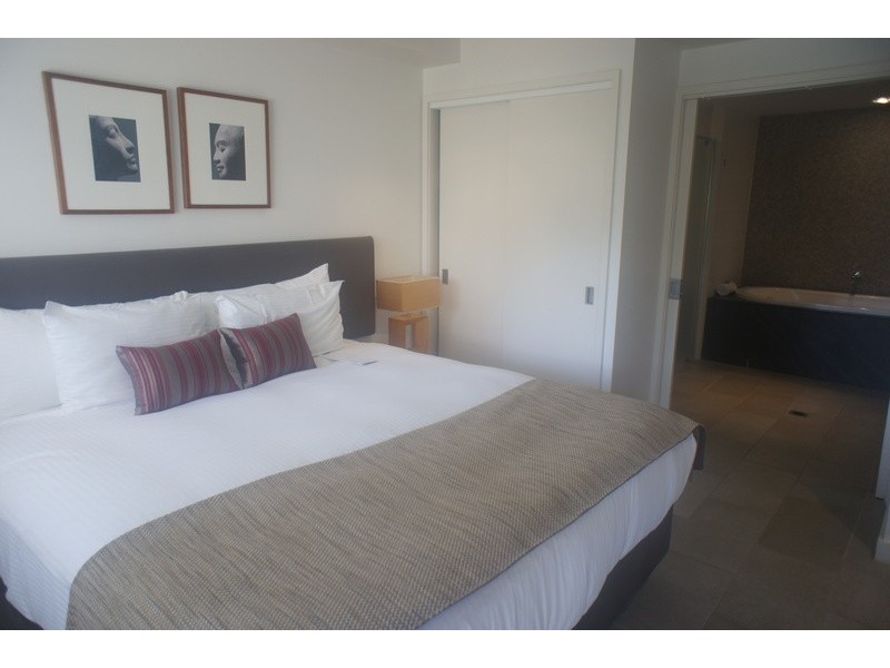 316/5 Triton st, Palm Cove QLD 4879