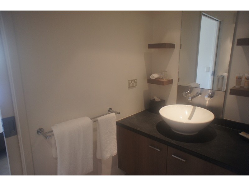 316/5 Triton st, Palm Cove QLD 4879