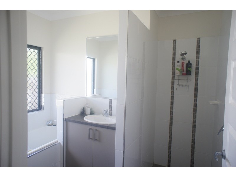 70 Xavier Herbert Drive, Redlynch QLD 4870