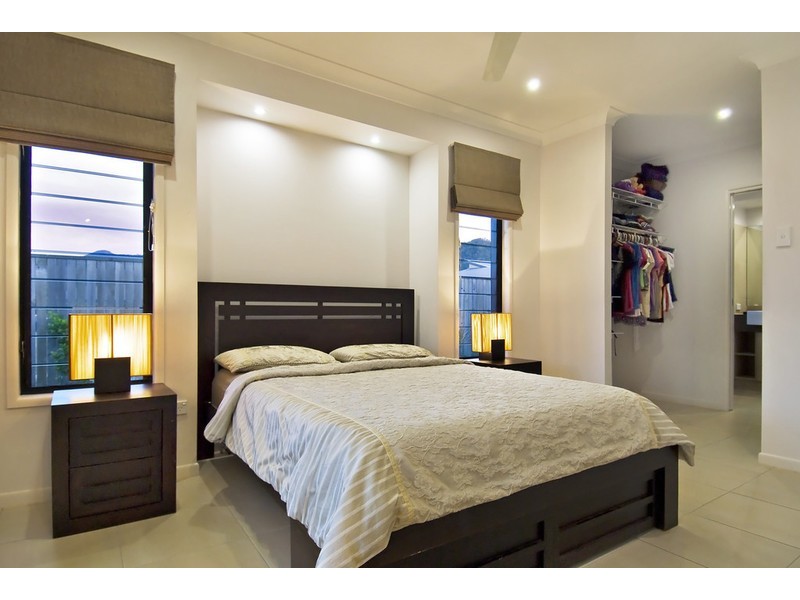 11 Bowline Close, Trinity Beach QLD 4879