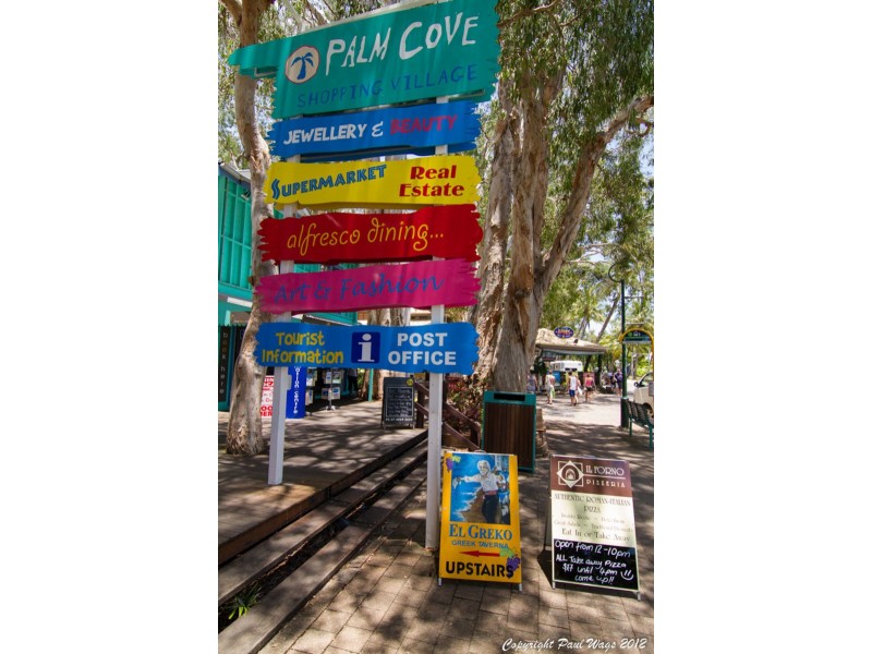 6 Lillian Road, Palm Cove QLD 4879