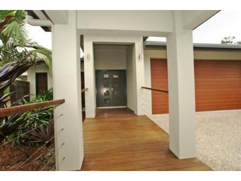 35 Aurelia Rd, Palm Cove QLD 4879