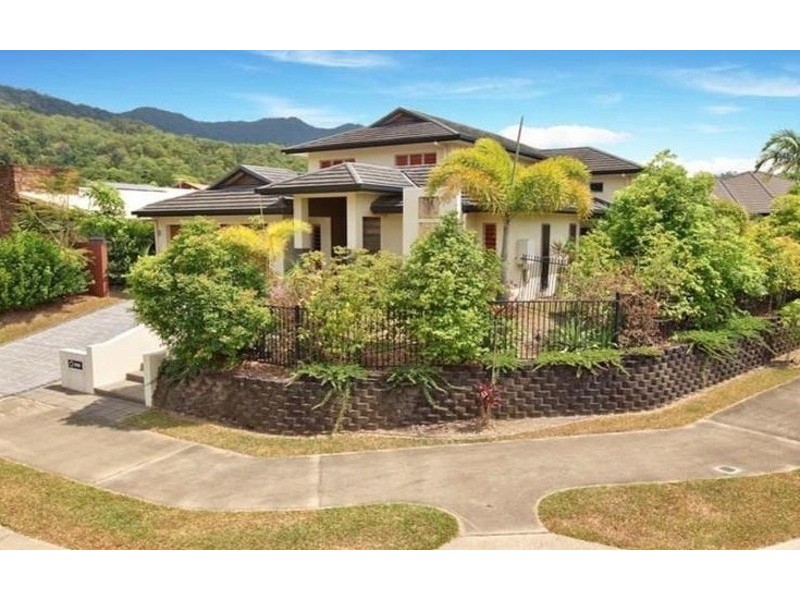 2 Rossmann Road, Smithfield QLD 4878