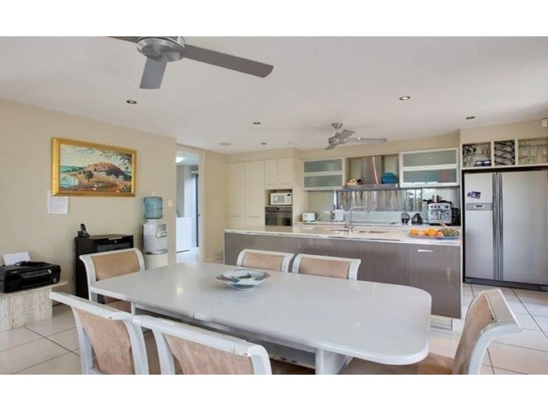 2 Rossmann Road, Smithfield QLD 4878