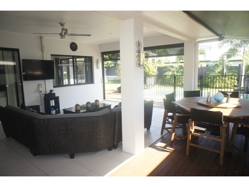 8 Bilgola Drive, Kewarra Beach QLD 4879