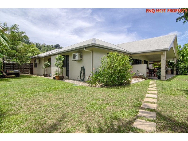 17  Bowline Close, Trinity Beach QLD 4879