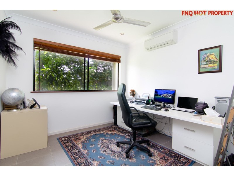 17  Bowline Close, Trinity Beach QLD 4879