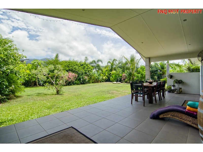17  Bowline Close, Trinity Beach QLD 4879