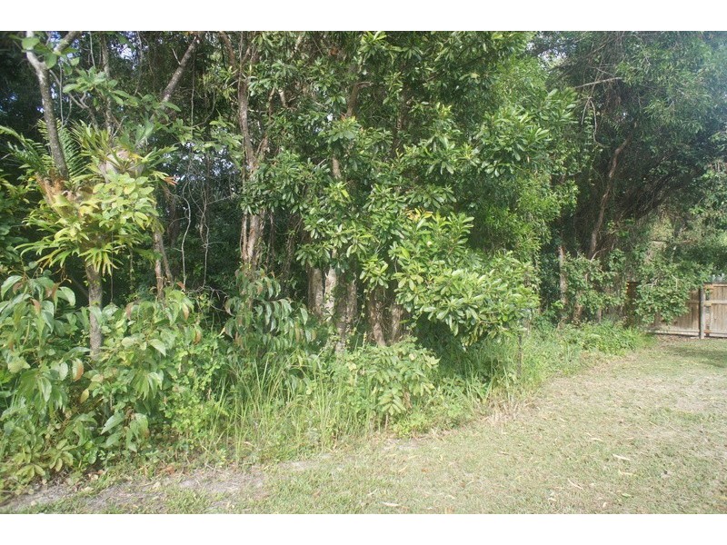 15  Aurelia Road, Palm Cove QLD 4879